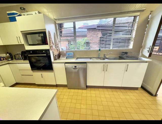 3 BEDROOM HOUSE FOR SALE IN CLARENDON